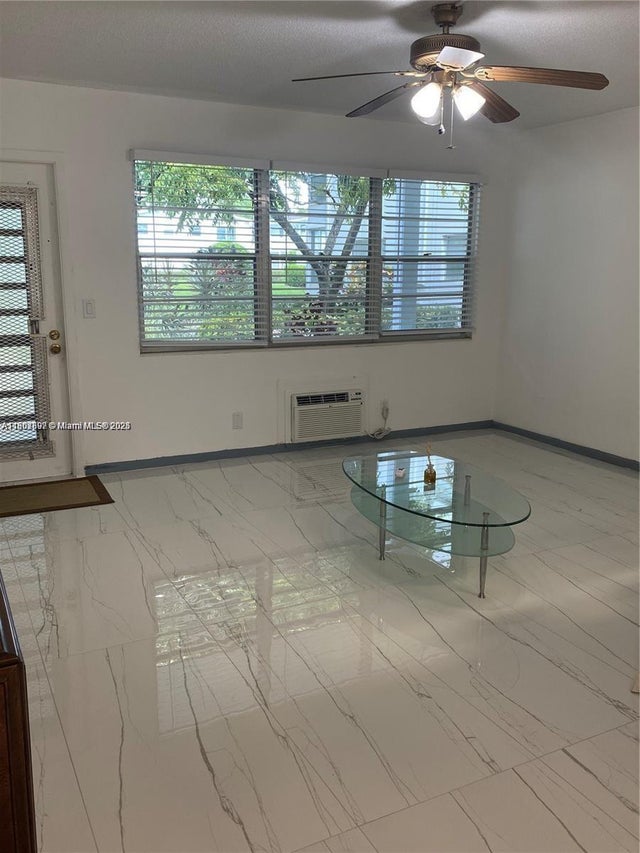 4 of 23 - 111 Tilford F 111, Deerfield Beach, FL