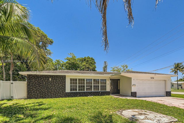 1 of 22 - 6714 Boulevard Of Champions, North Lauderdale, FL