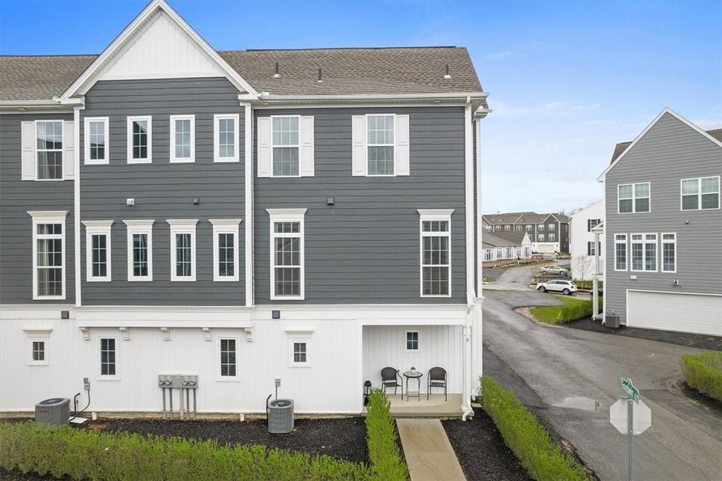 3100 Goodwin Alley, South Fayette