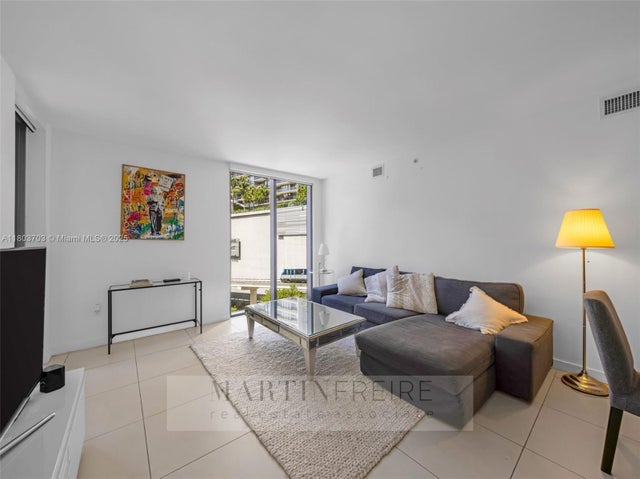 2 of 46 - 31 Se 6th St 907, Miami, FL