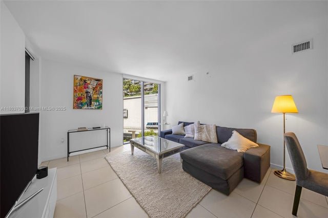 5 of 36 - 31 Se 6th St 907, Miami, FL