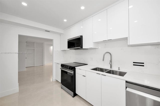 2 of 22 - 10185 Collins Ave 1502, Bal Harbour, FL