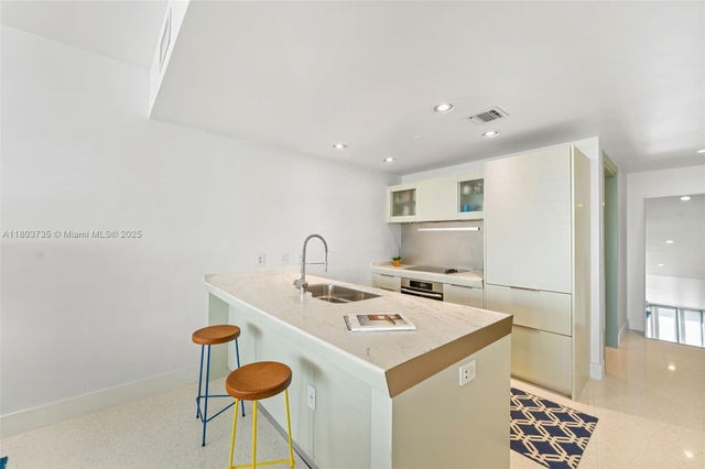 5 of 17 - 200 Biscayne Boulevard Way 4005, Miami, FL