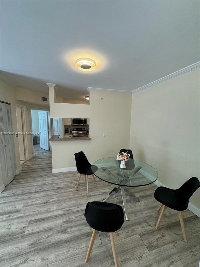 5 of 14 - 17150 N Bay Rd 2419, Sunny Isles Beach, FL
