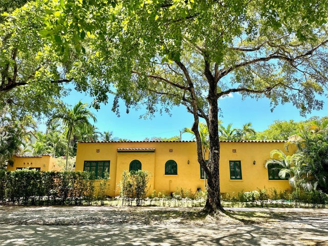 3 of 13 - 1103 Genoa St, Coral Gables, FL