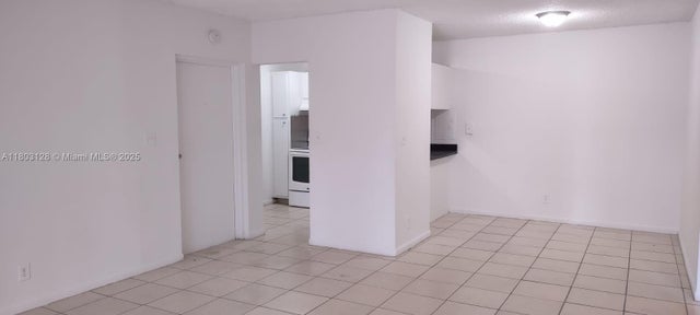 1 of 9 - 4009 N University Dr 112, Sunrise, FL