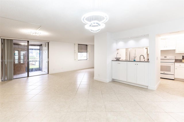 2 of 21 - 3490 N Key Dr 106, Fort Myers, FL