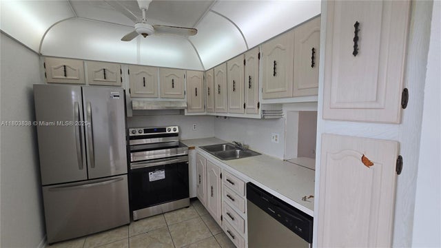 2 of 28 - 2520 Ne 1st Ct 406, Boynton Beach, FL