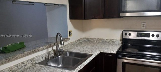 1 of 2 - 19715 Sw 114th Ave 357, Miami, FL