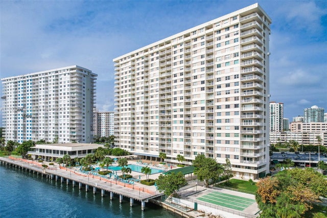 5 of 56 - 300 Bayview Dr 812, Sunny Isles Beach, FL