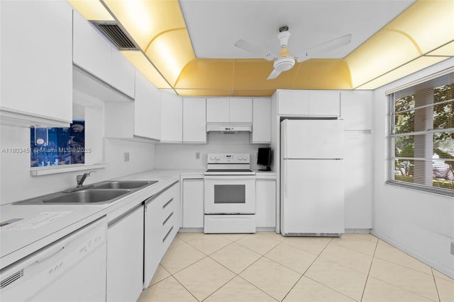 4 of 9 - 2305 Lucaya Ln H1, Coconut Creek, FL