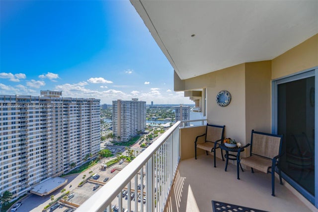 4 of 28 - 1950 S Ocean Dr 22n, Hallandale Beach, FL