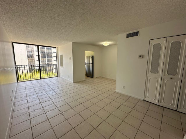 1 of 44 - 16919 N Bay Rd 617, Sunny Isles Beach, FL