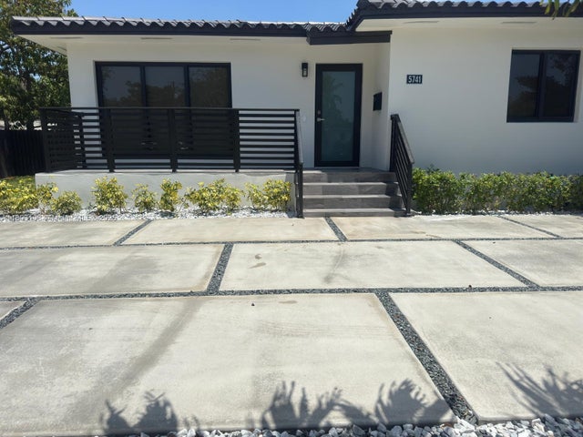 5 of 50 - 5741 Sw 13th St, Miami, FL