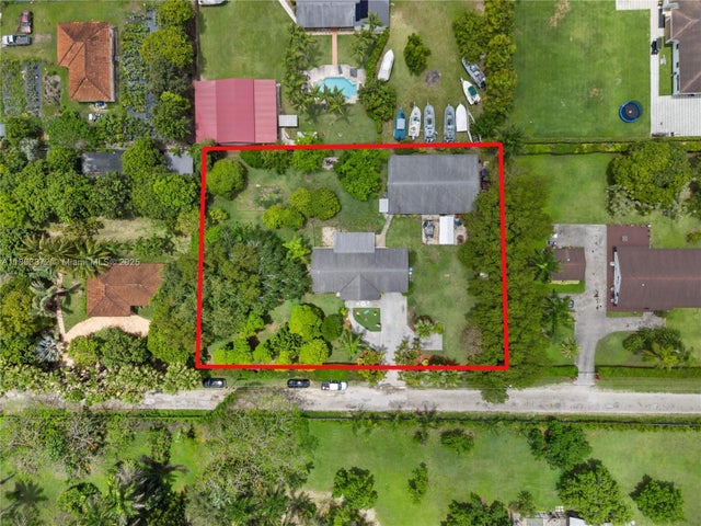 4 of 29 - 23120 Sw 172nd Ave, Miami, FL