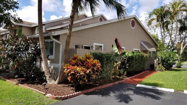 1 of 24 - 1993 E Discovery Cir E, Deerfield Beach, FL
