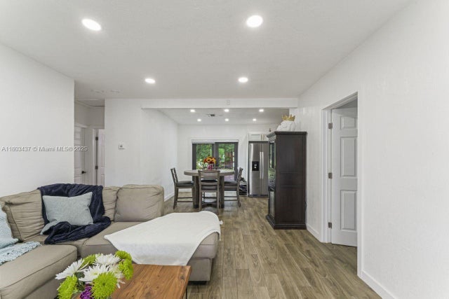 5 of 26 - 1330 Ne 155th St, North Miami Beach, FL
