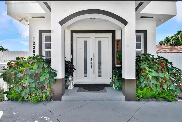2 of 26 - 12202 Sw 216th St, Miami, FL