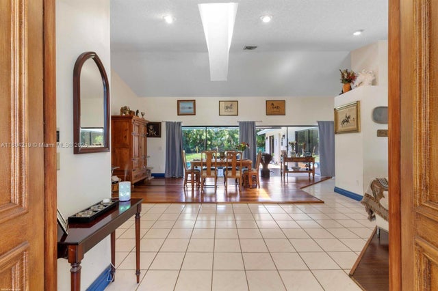 2 of 13 - 15365 Meadow Wood Dr, Wellington, FL
