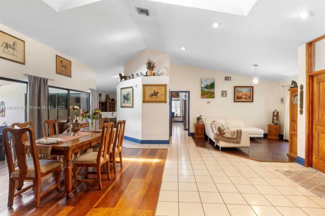 3 of 13 - 15365 Meadow Wood Dr, Wellington, FL