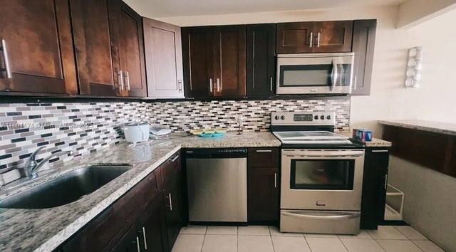 1 of 10 - 2025 Ne 164th St 506, North Miami Beach, FL
