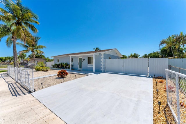 1 of 26 - 30701 Sw 156th Ave, Homestead, FL