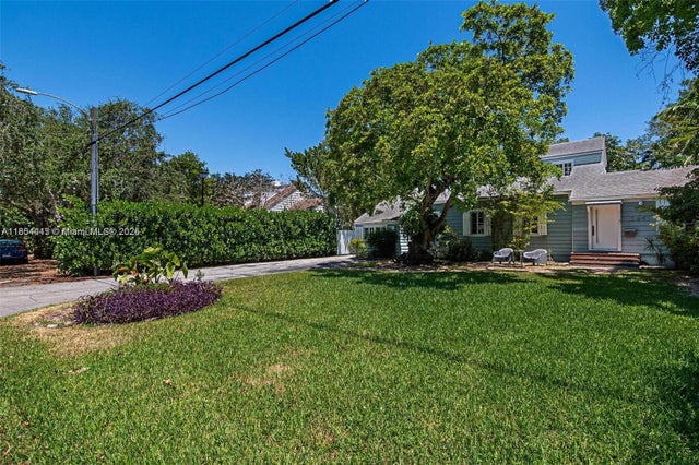 4 of 31 - 9341 Ne 9th Ave, Miami Shores, FL