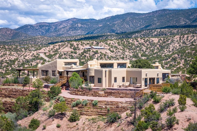 40b Camino De Milagro, Santa Fe