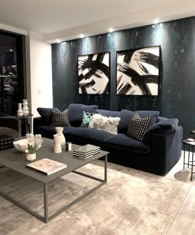 1000 Brickell Plz 3308, Miami