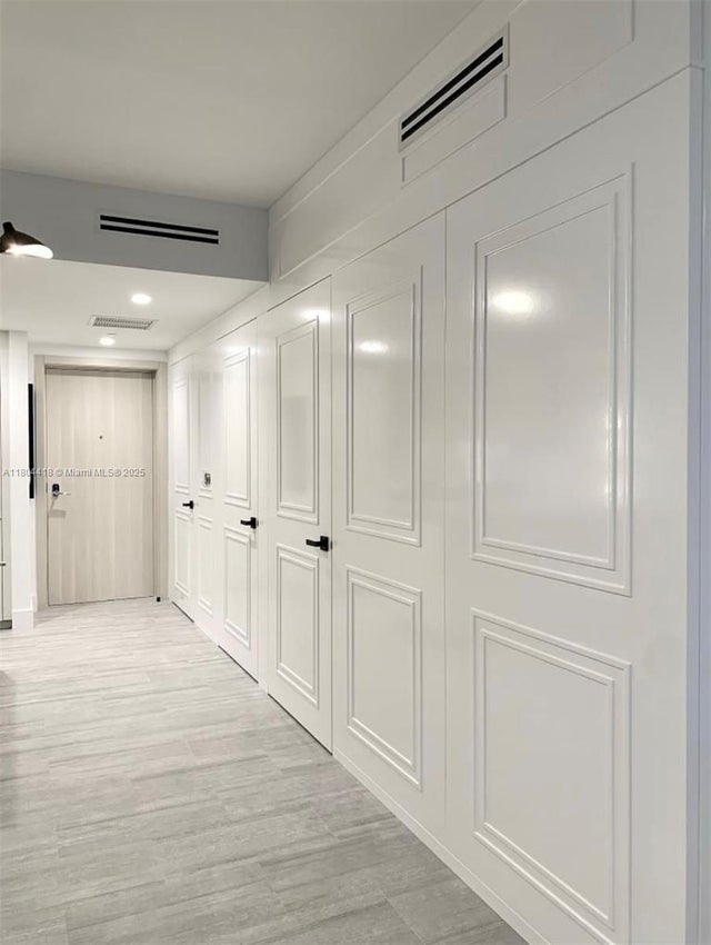 3 of 11 - 1000 Brickell Plz 3308, Miami, FL