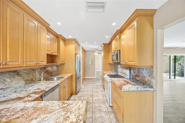 1 of 24 - 2717 N Carambola Cir N 17101, Coconut Creek, FL
