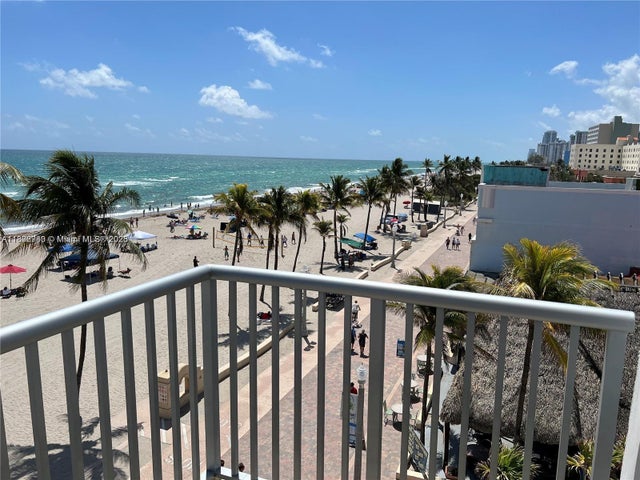 3 of 20 - 400 N Surf Rd 506, Hollywood, FL
