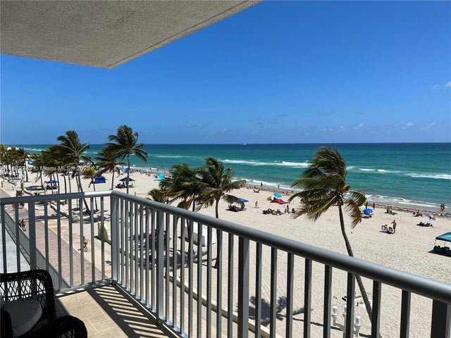 5 of 20 - 400 N Surf Rd 506, Hollywood, FL