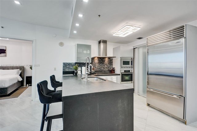 5 of 39 - 18201 Collins Ave 808, Sunny Isles Beach, FL