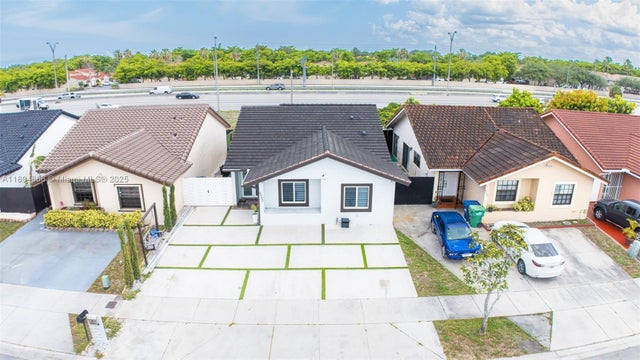 1 of 28 - 6950 Nw 168th St, Hialeah, FL