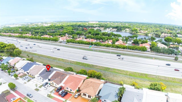 3 of 28 - 6950 Nw 168th St, Hialeah, FL