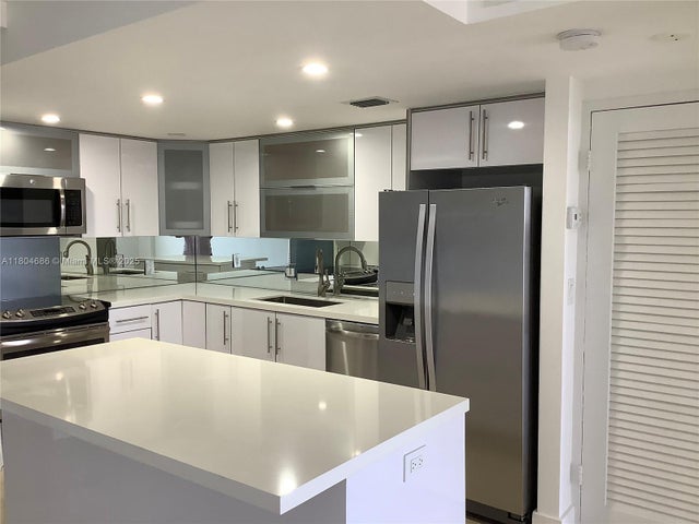3 of 30 - 150 Se 25 Rd 14h, Miami, FL