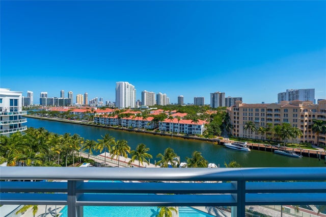 4 of 38 - 2950 Ne 188th St 540, Aventura, FL