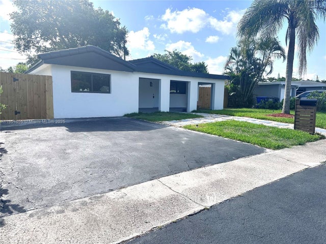 3 of 33 - 2421 N 56th Ter, Hollywood, FL