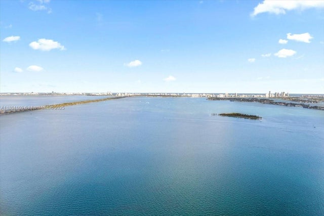5 of 42 - 700 Ne 26th Ter 3903, Miami, FL