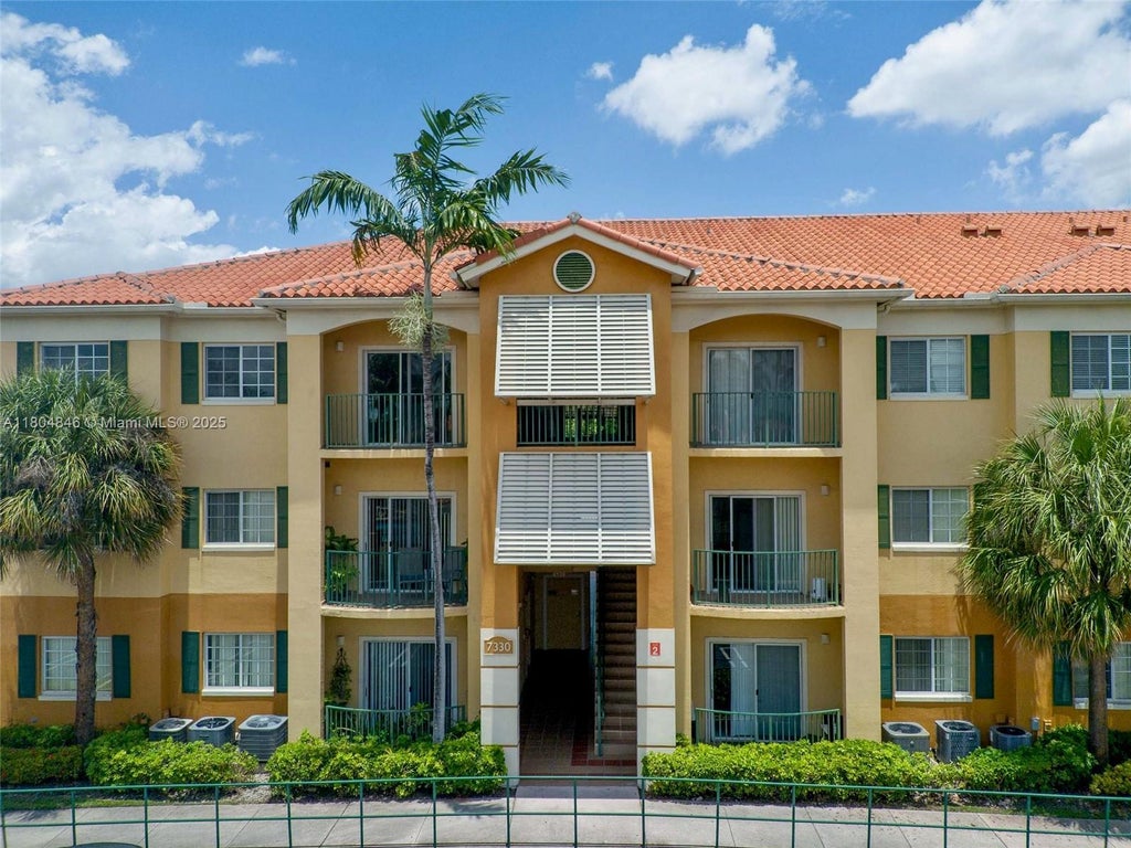 7330 Nw 114th Ave 304-5, Doral