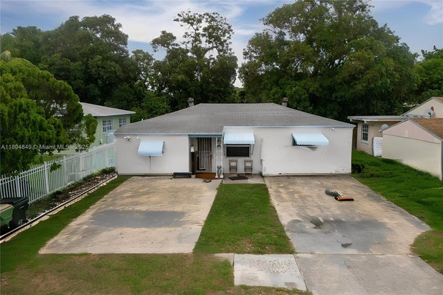2 of 24 - 625 Ne 130th St, North Miami, FL