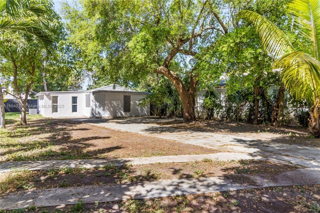 4 of 38 - 9221 Nw 15th Ave, Miami, FL