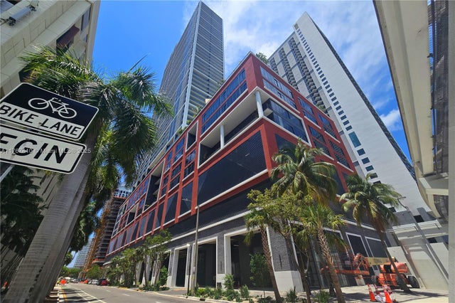 2 of 27 - 601 Ne 1st Ave 2004, Miami, FL