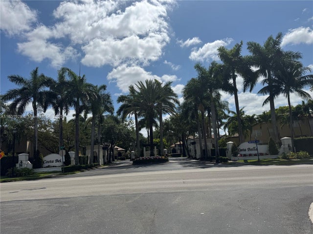 1 of 34 - 4892 Nw 109th Pl, Doral, FL