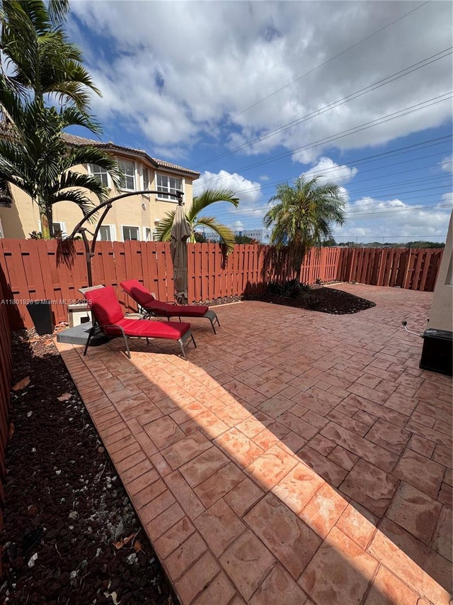 4 of 34 - 4892 Nw 109th Pl, Doral, FL