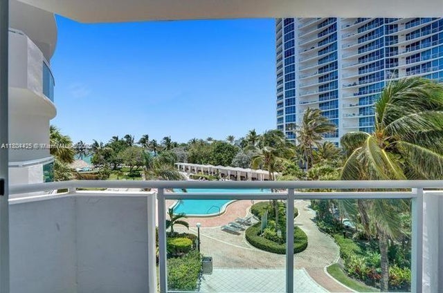 1 of 31 - 3001 S Ocean Dr 321, Hollywood, FL