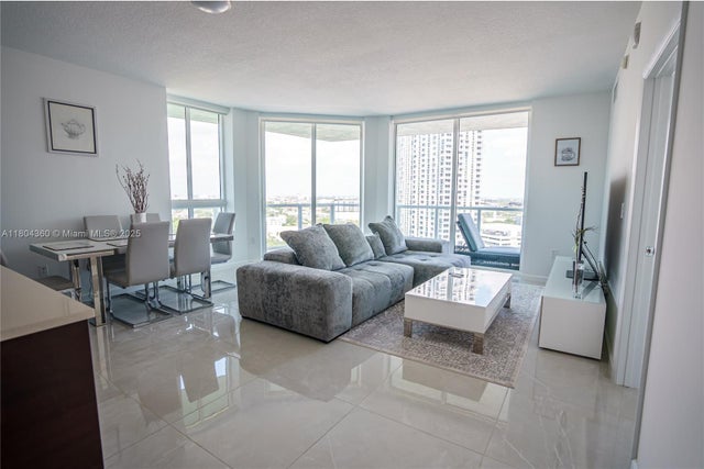 2 of 22 - 1900 N Bayshore Dr 1918, Miami, FL