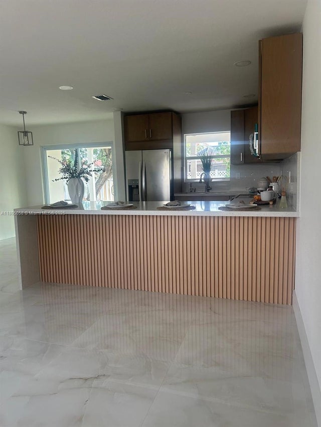 5 of 17 - 6271 Farragut St, Hollywood, FL