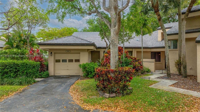 1 of 58 - 9360 S Chelsea Dr S, Plantation, FL